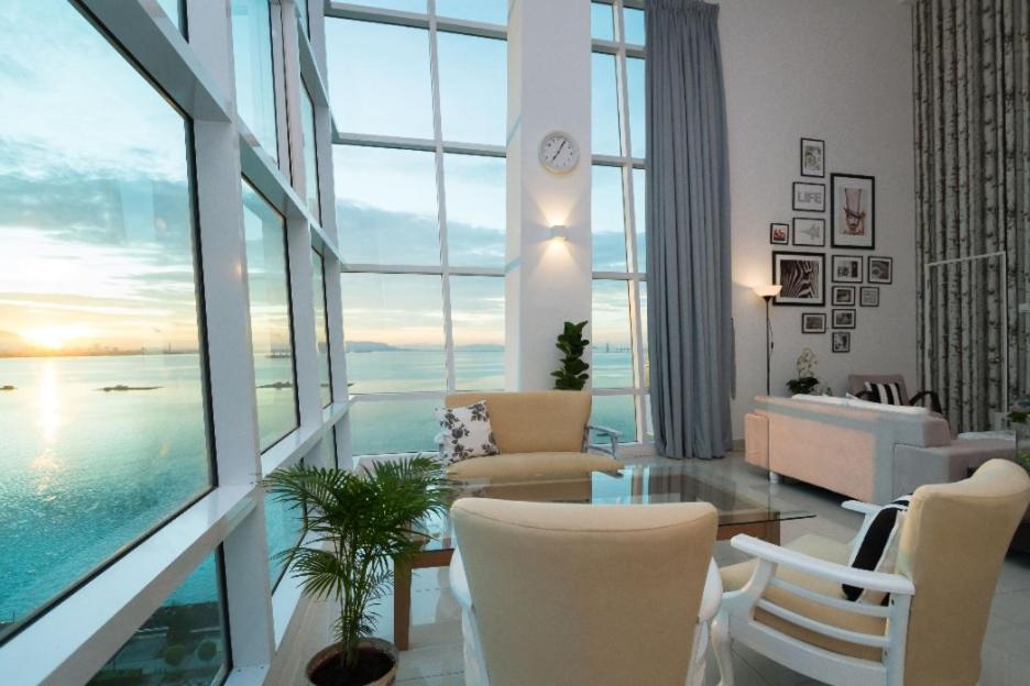Apartment Maritime George Town