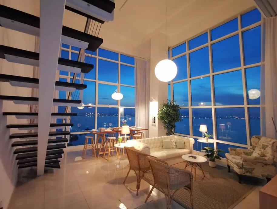 Maritime Apartment George Town